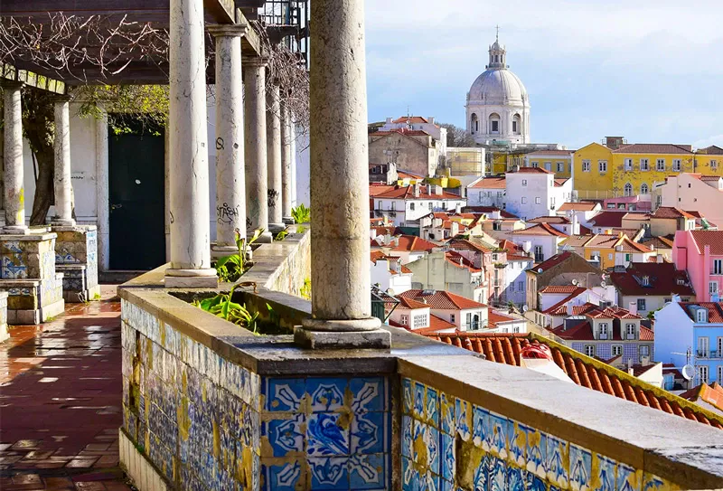 Miradouro de Santa Luzia – Lisbon’s Most Romantic View